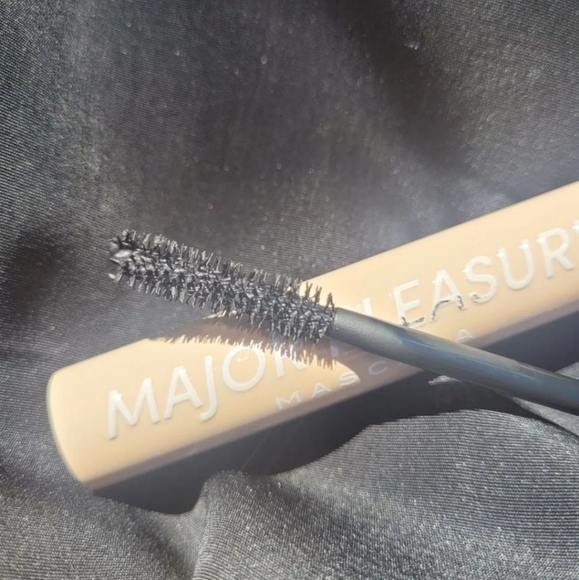 Nabla Major Pleasure Mascara - Picture 3 of 3